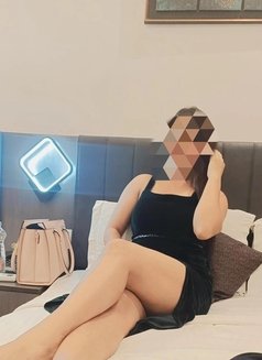 Kiran Priya (CAM MEET) - escort in Chennai Photo 4 of 4