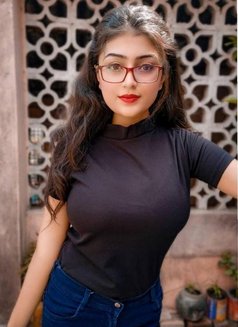 Call me Divya Singh Rathore 24 hour avl - escort in Pune Photo 3 of 4