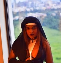 Domination sex with mom angelina - Acompañantes transexual in Bangalore Photo 5 of 30