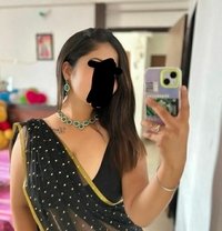 Priya Escort