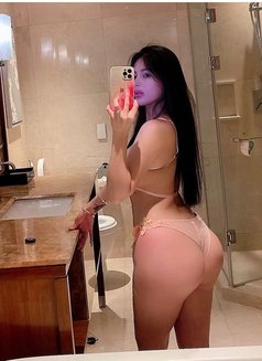 Komal Indian 100%genuine high Class girl - puta in New Delhi Photo 13 of 19