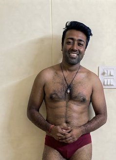 🟢 CALLBOY AVAILABLE ONLINE NOW - Male escort in Hyderabad Photo 1 of 2