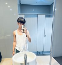 Calli - Male escort in Manila