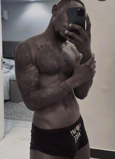 Callme Dad Official Account - Male escort in Riyadh Photo 3 of 3
