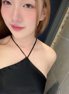 Callme Lingg - Transsexual escort in Ho Chi Minh City Photo 7 of 8