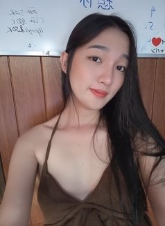 Callme Lingg - Transsexual escort in Ho Chi Minh City Photo 1 of 6