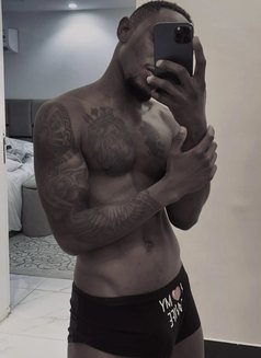 CallMeDad - Male escort in Riyadh Photo 6 of 6