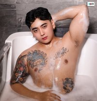 Calvin - Male escort in Manila