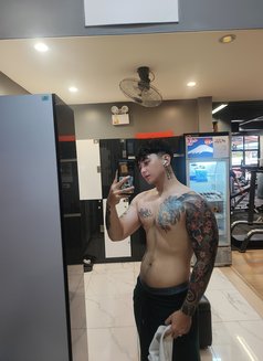 Calvin - Male escort in Manila Photo 15 of 15