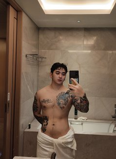 Calvin - Acompañantes masculino in Manila Photo 14 of 16