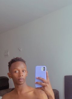 Calvin - Acompañantes masculino in Nairobi Photo 6 of 7