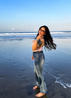 Calysta - escort in Bali Photo 7 of 10