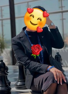 🟢CAM📸ANAL🥀 QUEEN🥀AIRHOSTESS/NO AGENT - escort in Noida Photo 11 of 19