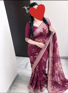 Cam anal Queen - escort in Noida Photo 3 of 3