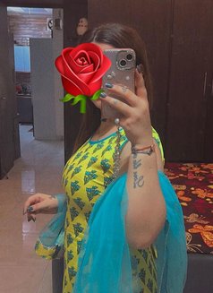 KASHMIRI 🥀ANAL🥀 QUEEN ONLY OUTCALL - escort in New Delhi Photo 17 of 23