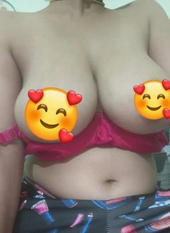 Cam and Anal Real Queen - puta in New Delhi Photo 2 of 4