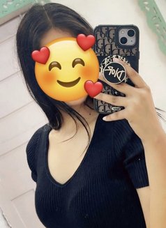 Cam and Meet - escort in Hyderabad Photo 2 of 5