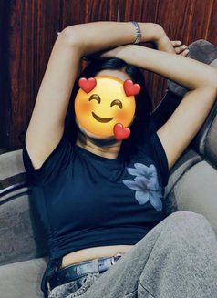 Cam and Meet - escort in Hyderabad Photo 3 of 5