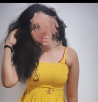 Fully independent girl for cam & meet - escort in Pune