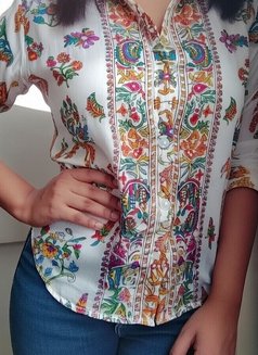 Cam and Meet Service Available - Acompañantes transexual in Kolkata Photo 6 of 9