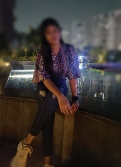 Cam and Real Meet Available - puta in Bangalore Photo 2 of 4