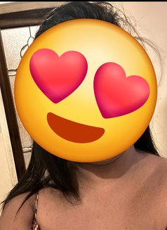 Cam and real meet available - escort in Kolkata Photo 1 of 1