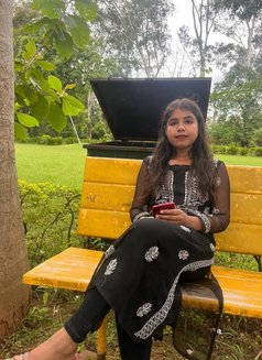 Cam and Real meet available - escort in Udaipur Photo 1 of 1