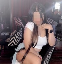 ( Cam and real meet ) independent - escort in Mumbai Photo 1 of 2