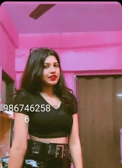 Anchal Cam and real meet independent - escort in Ahmedabad Photo 1 of 1