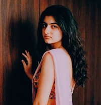 Cam and & Reel Meet independent - escort in Hyderabad