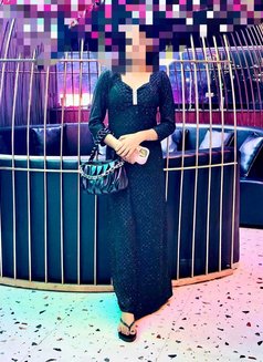 Cam and sex chat Fun - puta in Bangalore Photo 3 of 3