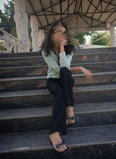 Cam and sex chat Fun - puta in Hyderabad Photo 1 of 3