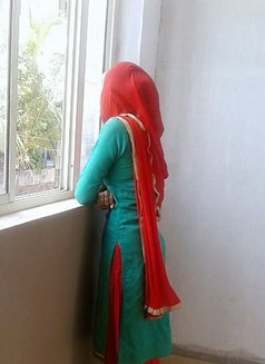 Cam Faziya, free confirm - companion in Kochi Photo 3 of 3