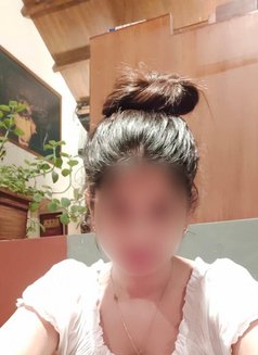 Cam available - puta in Hyderabad Photo 1 of 3