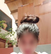 Cam available - puta in Hyderabad Photo 1 of 3