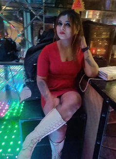 Cam chat with Model Shreya (face confirm - escort in Mumbai Photo 9 of 12