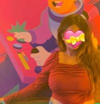 Cam fun only - escort in Pune Photo 1 of 2
