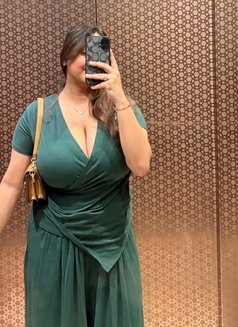 Cam girl - escort in Gurgaon Photo 4 of 4
