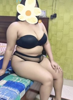Cam girl - escort in Guwahati Photo 4 of 4