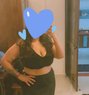 Cam girl - puta in Visakhapatnam Photo 3 of 3