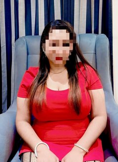 Cam girl - escort in Thane Photo 3 of 3