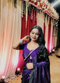 Cam - escort in Hyderabad Photo 6 of 6