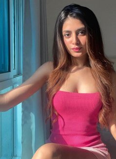 Cam & meet & GFE - escort in Mumbai Photo 2 of 3