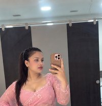 Cam & Meet & Gfe - escort in Mumbai Photo 1 of 3