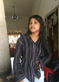 Cam show & meet - puta in Lucknow Photo 1 of 1