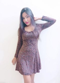 Cam meet up avl - escort in Hyderabad Photo 1 of 2