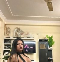 Neeru - Transsexual escort in New Delhi Photo 19 of 26