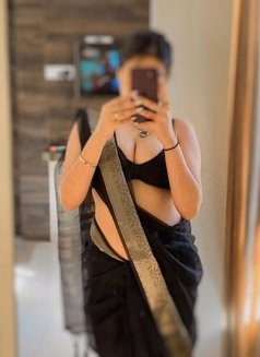 🥀ME AVAILABLE JUST ❣️1WEEK (CAM&MEET)🥀 - puta in Mumbai Photo 4 of 4