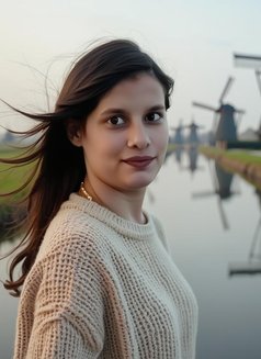 Cam or Meet - escort in Mumbai Photo 3 of 3