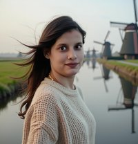 Cam or Meet - escort in Mumbai